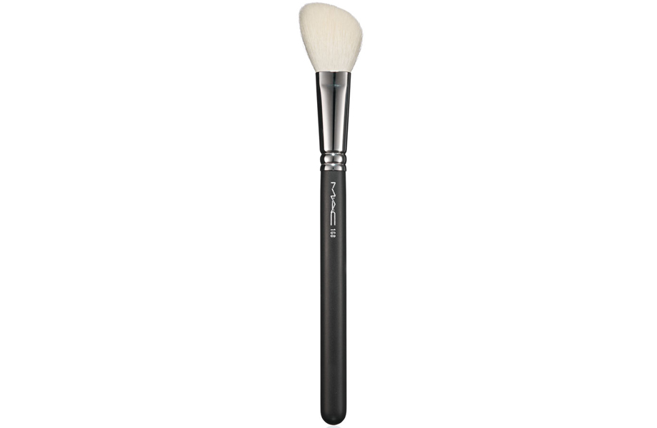 MAC #168 Large Angled Contour Brush
